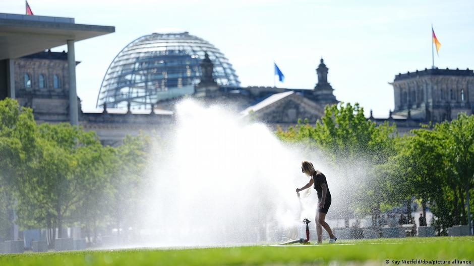 Germany news:  Third summer heat wave looms